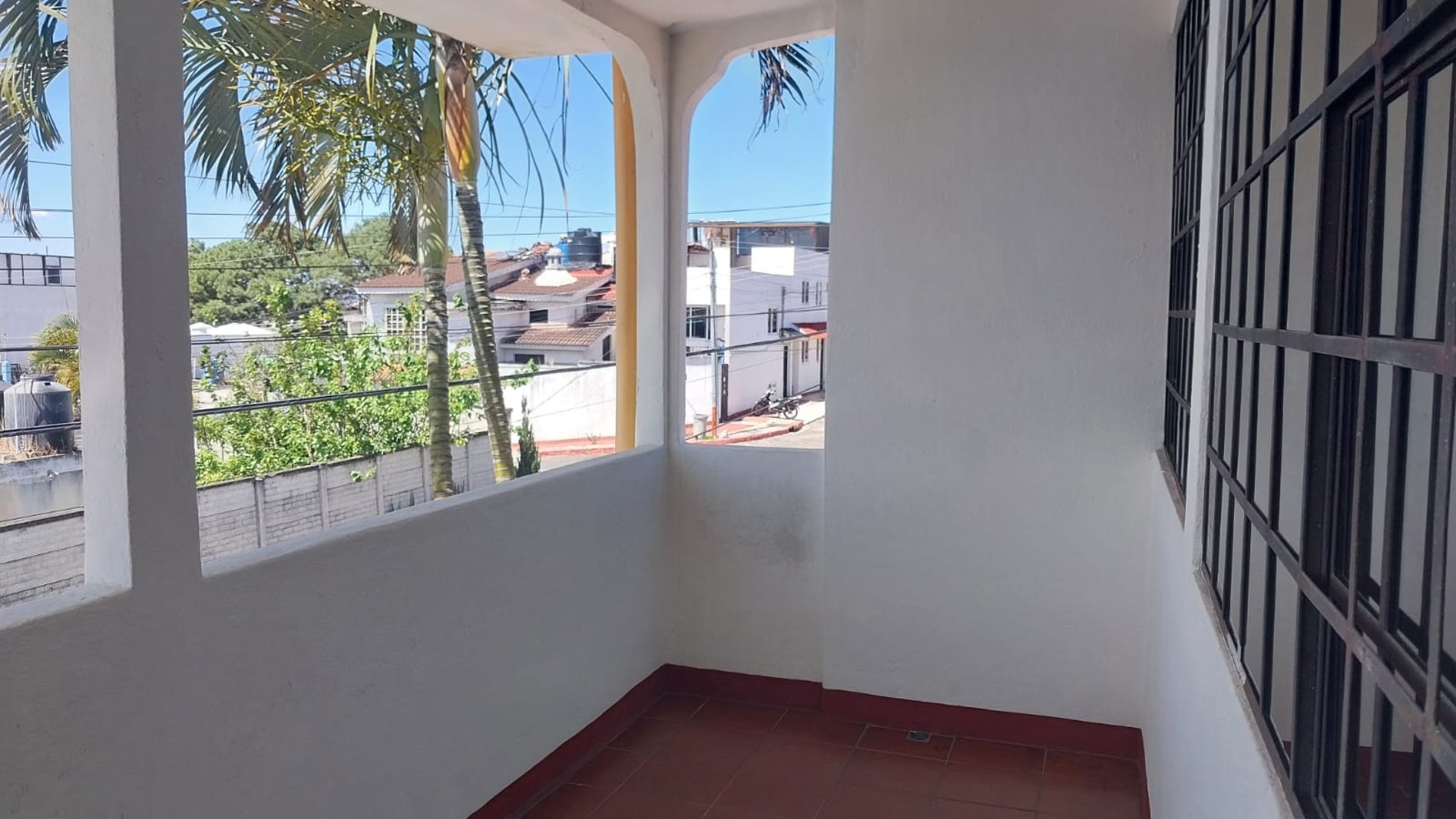 CASA EN RESIDENCIALES ATLANTIDA COLONIA MILITAR ZONA 18 - Miniatura 13