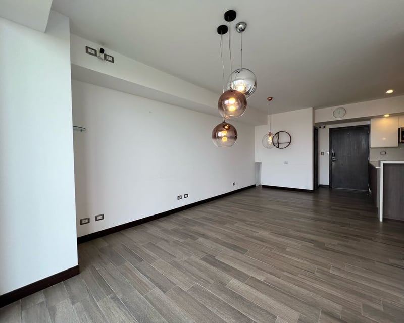 *Venta de amplio apartamento nivel alto en San Isidro 20/21 Zona 16*