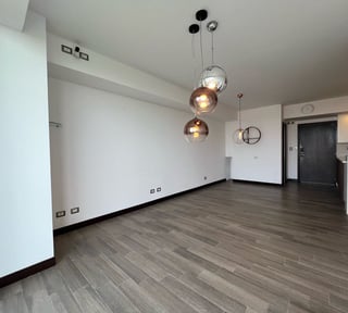 *Venta de amplio apartamento nivel alto en San Isidro 20/21 Zona 16*