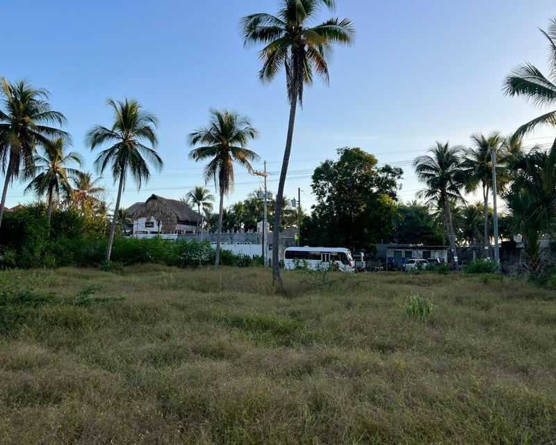 Terreno en VENTA  en Monterrico