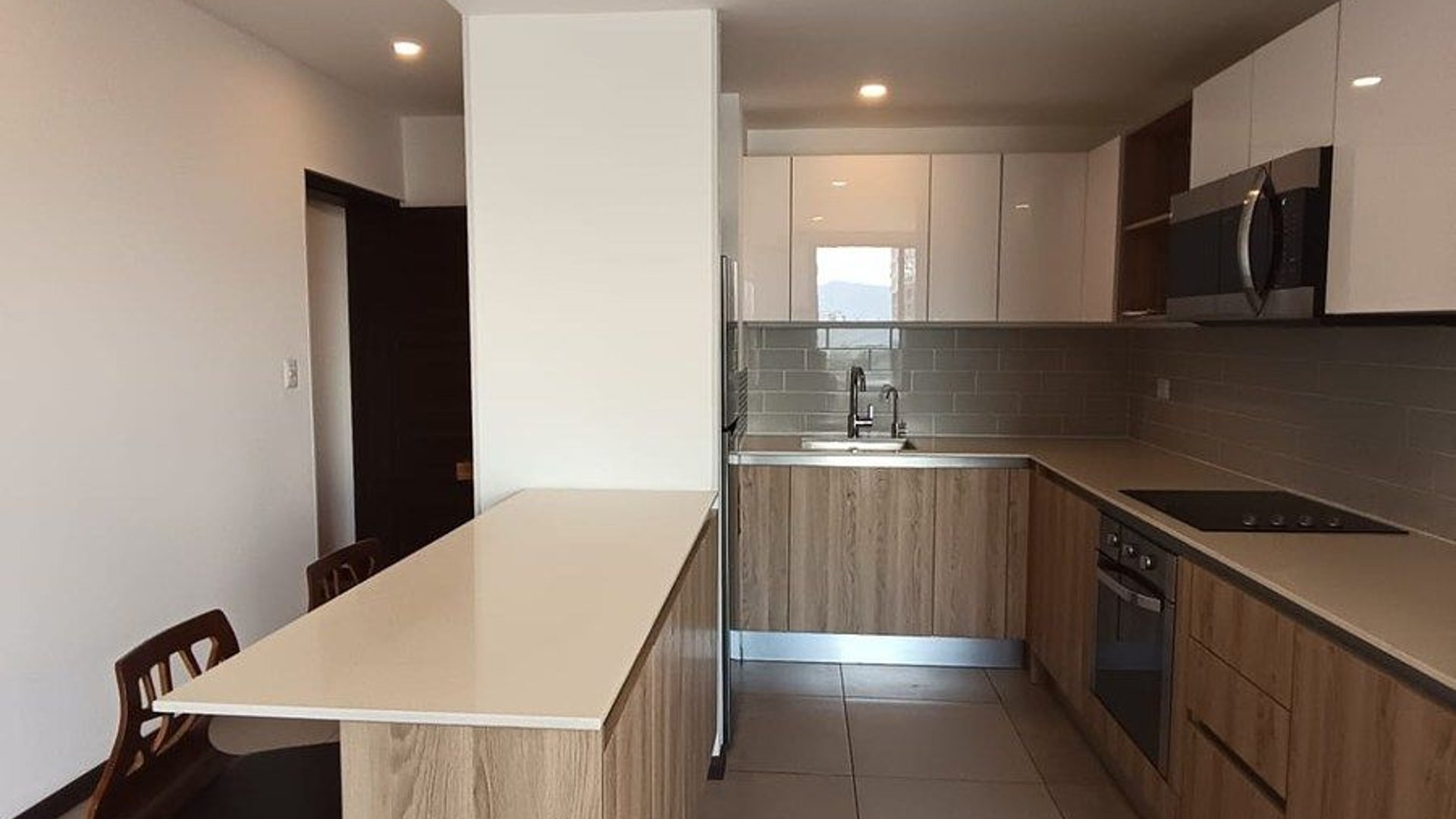 Apartamento en VENTA/ALQUILER  en Mira zona 10