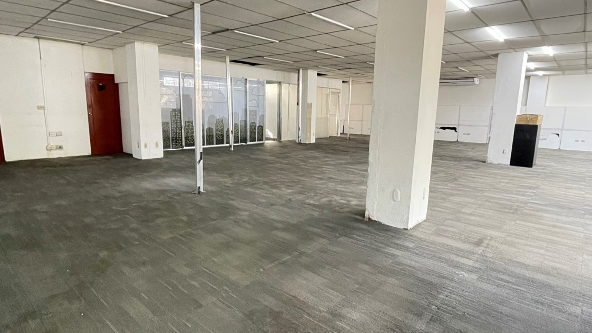 Edificio de oficinas en venta y renta, Zona 9 - Miniatura 8