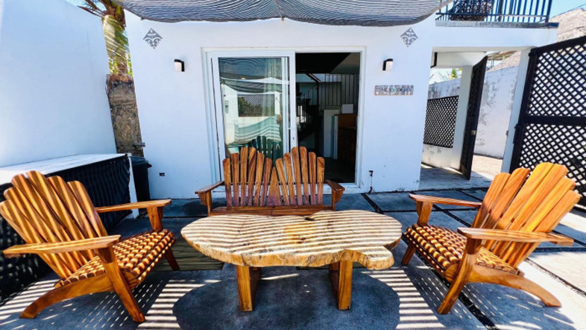 Casa con Terreno Vacacional de Playa Venta Monterrico - Miniatura 13
