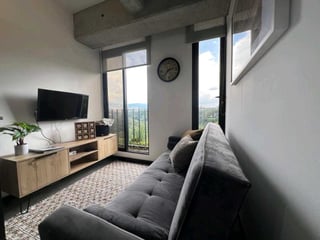 *Alquilo apartamento amueblado de 2 dormitorios en Fabra zona 10* - 2