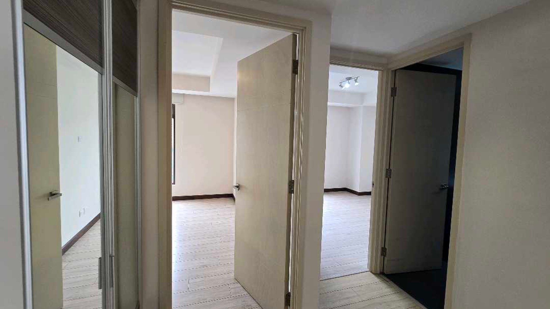 APARTAMENTO EN VENTA ZONA 10 - Miniatura 11