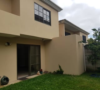 EN VENTA LINDA CASA ZONA 16 VILLAS SUIZA VH4
