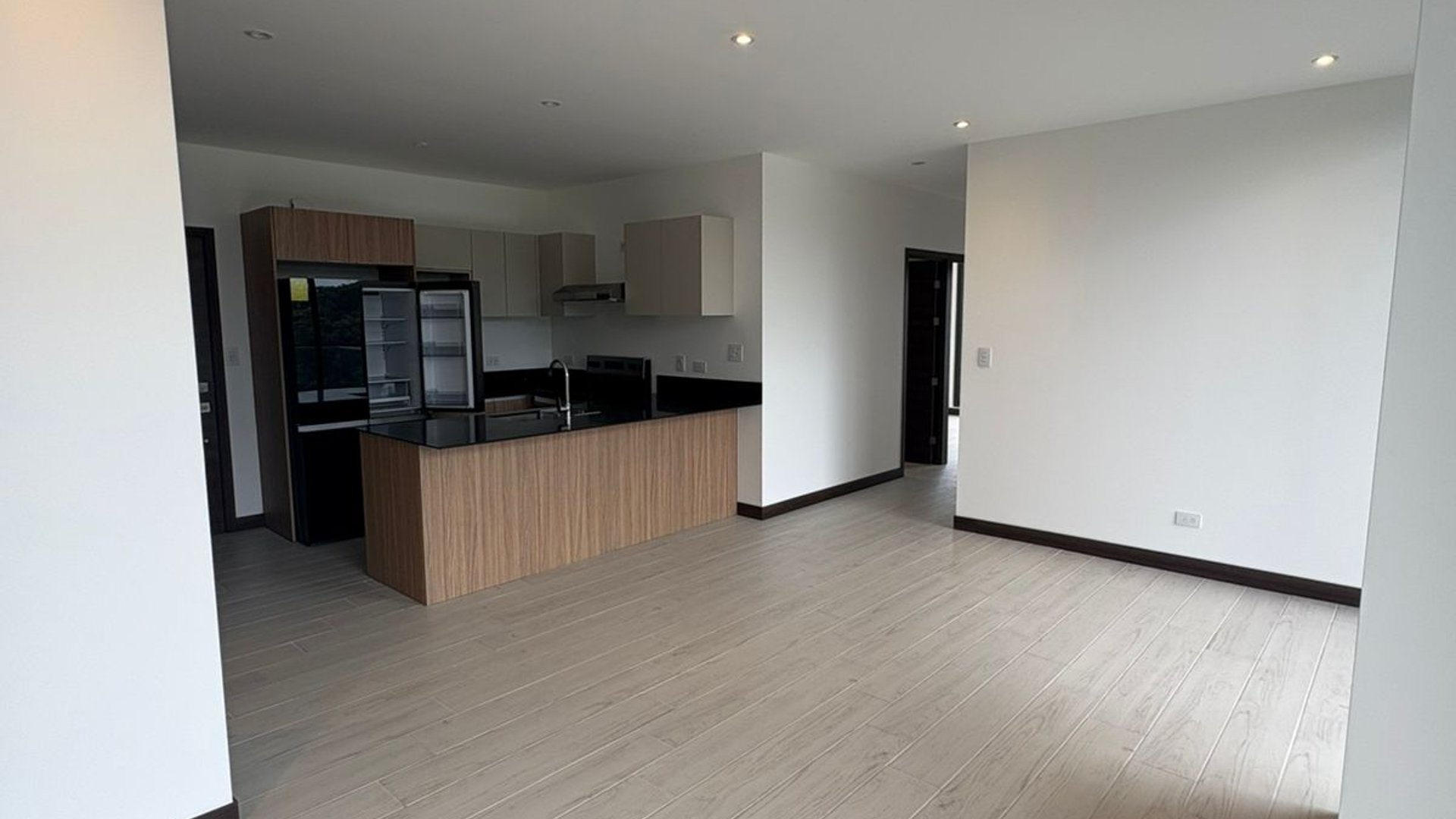 ???? APARTAMENTO EN RENTA – 3 HAB + LÍNEA BLANCA  | SPAZIO | ZONA 15 - Miniatura 3