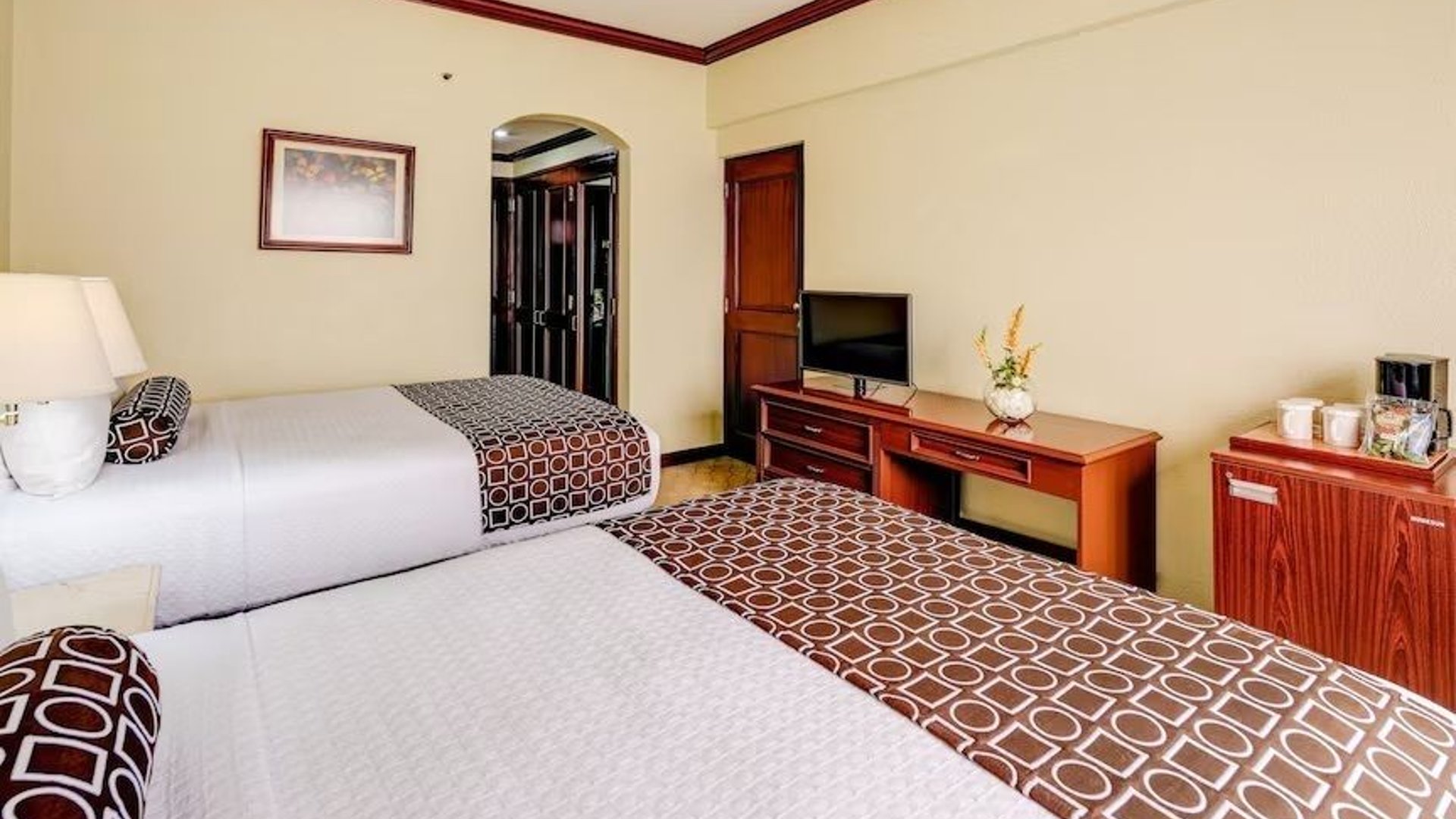 HOTEL EN VENTA ZONA 13 - Miniatura 9
