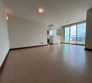 *Alquiler amplio apartamento 3 Dormitorios | Condado La Villa Zona 14*
