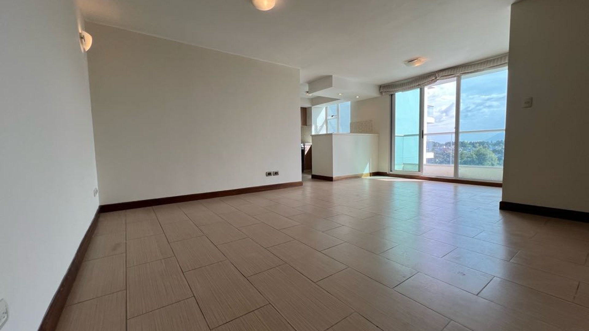 *Alquiler amplio apartamento 3 Dormitorios | Condado La Villa Zona 14*