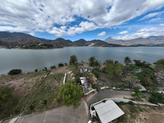 Chalet en venta a orilla del lago Amatitlán - 5