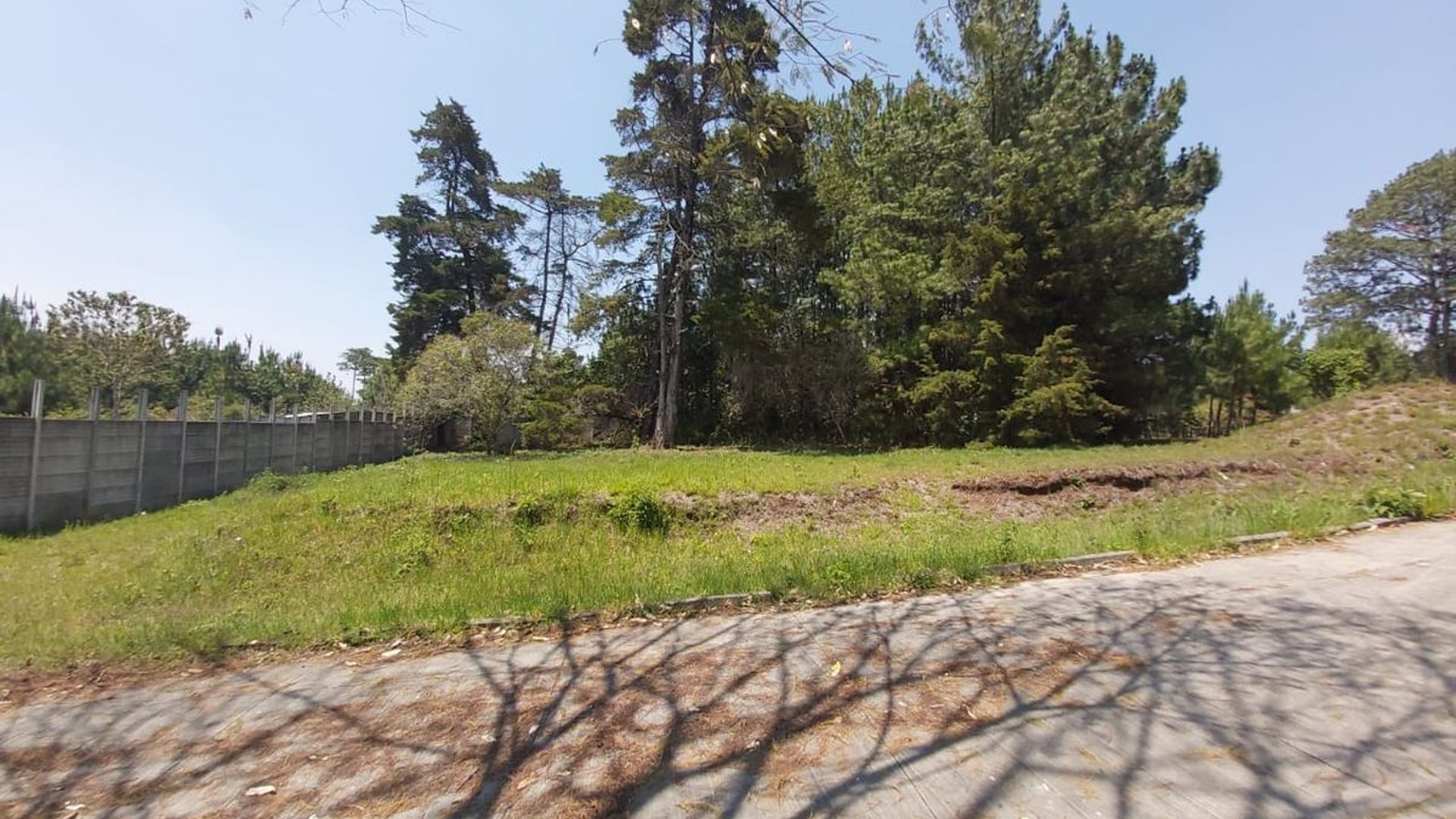 Terreno en VENTA en zona 16, Kanajuyu - Miniatura 2