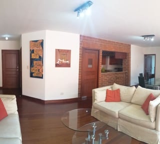 En venta apartamento con muebles rentado en zona 14