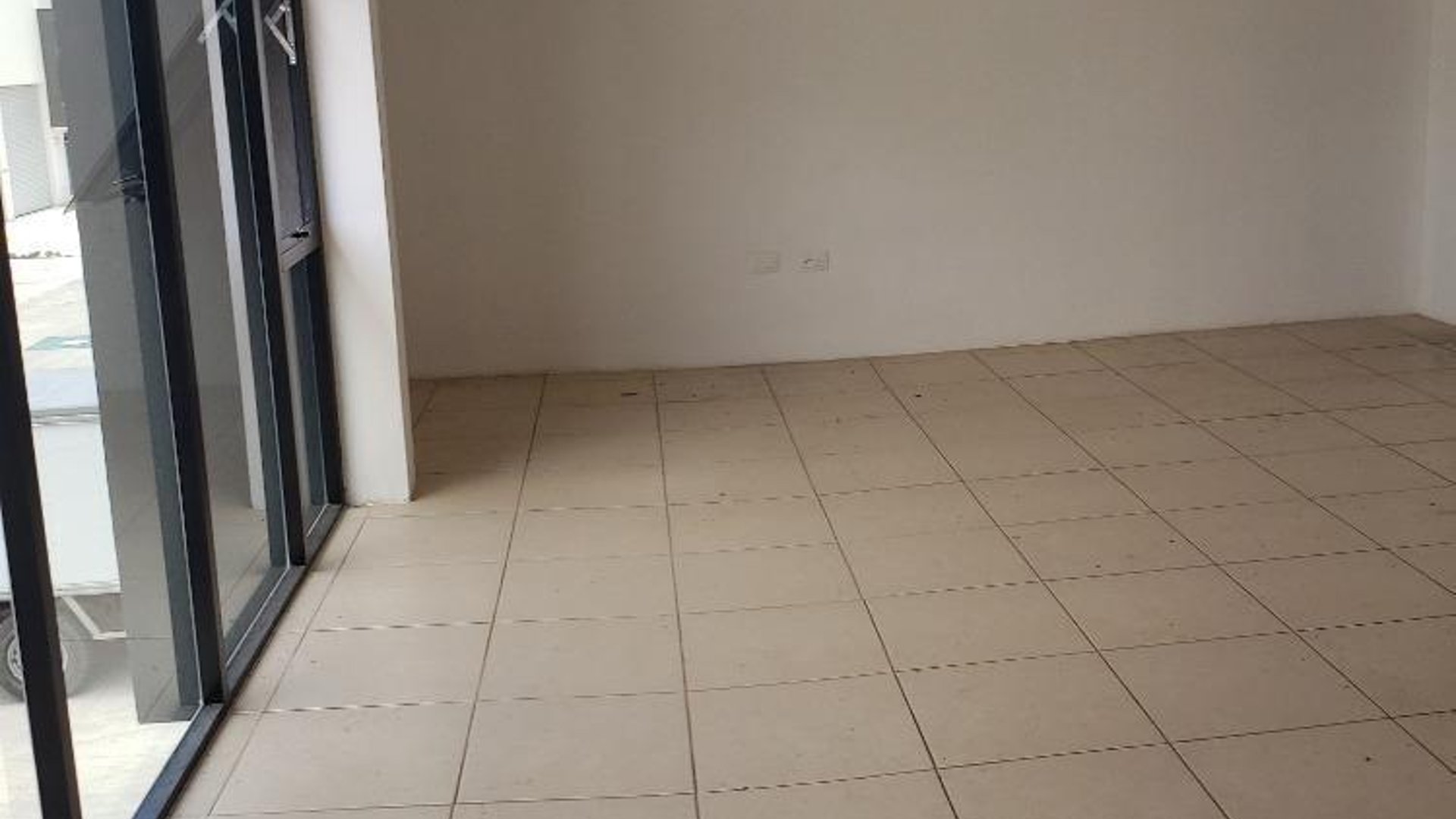 Ofibodega en venta en Quetzaltenango con 490 m2 totales - Miniatura 7