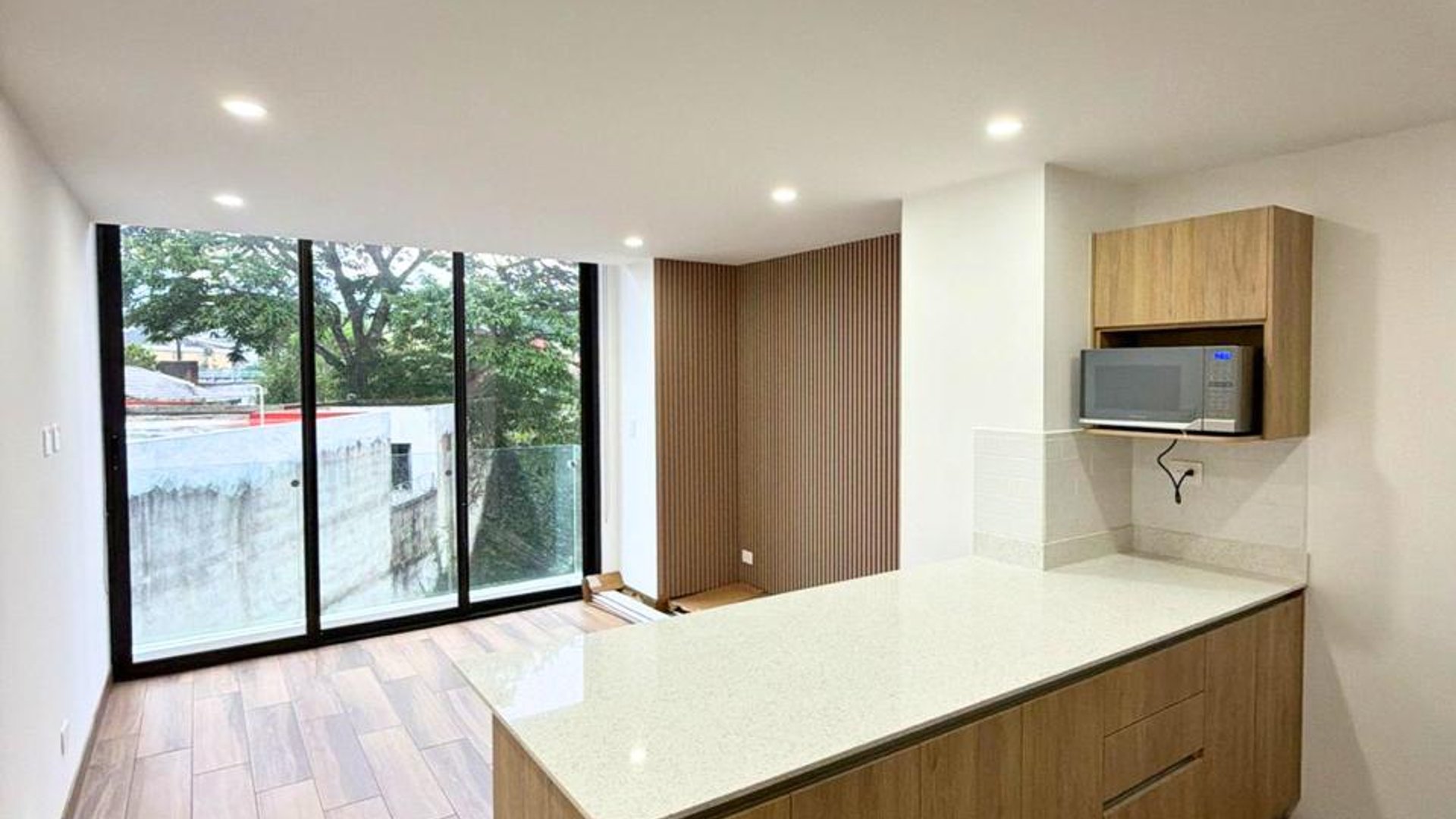 Apartamento en Edificio Prive zona 15 - 2 habitaciones Ref-5969 - Miniatura 2