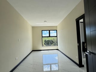 Casa en venta, Zona 16, Hacienda Real. - Image 4