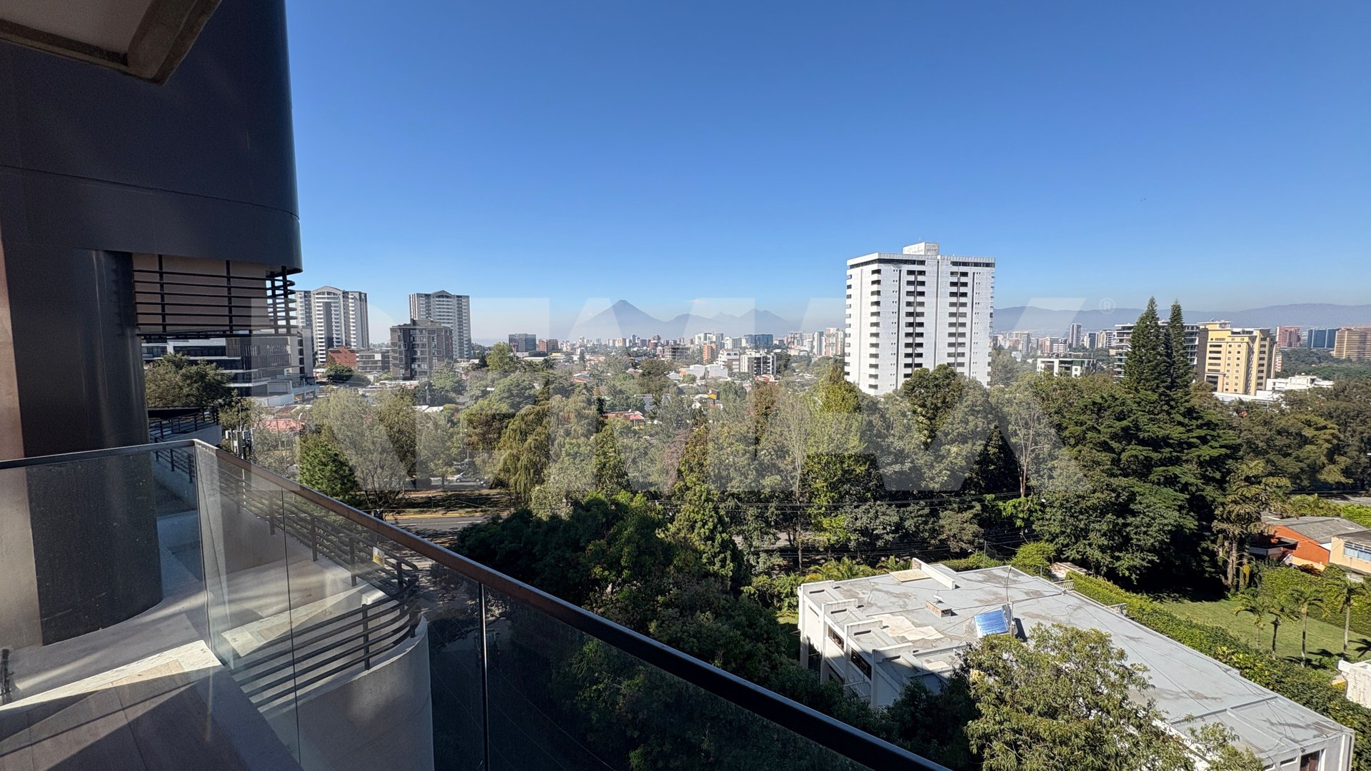 Apartamento en Renta en Baden zona 15 VH1 - Image 1