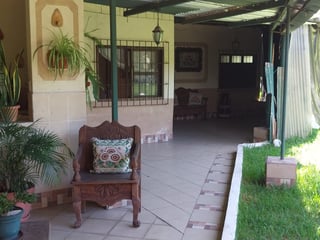En Antigua Guatemala, casa grande  sobre calle real,  San Felipe de Jesus. - 3