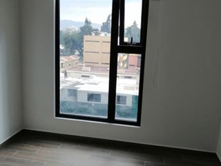 Lujo y Confort en Zona 15: Apartamento de 3 Hab. en Renta - 2