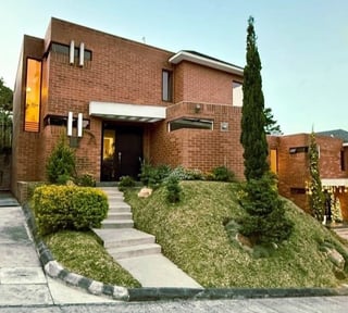 Exclusiva Casa en Condominio Antaria Buena Vista, Santa Catarina Pinula.