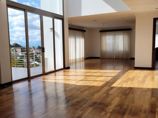 Bella Casa En Venta En Las Cumbres, Zona 16 - 4