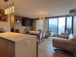 📍 APARTAMENTO EN VENTA – 3 HAB | EDIFICIO PARQUE 15 | ZONA 15 - 2
