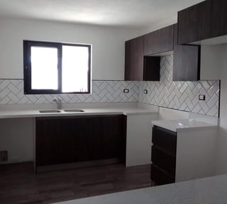 OLMECA, CONDADO ROSAIRE/ Casa en Venta km 16.5