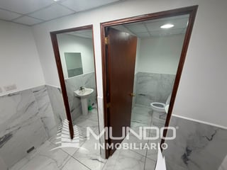 OFICINA EN RENTA EN ZONA 10, SOBRE DIAGONAL 6 - 3