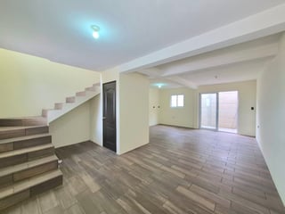 VENTA Casa Zona 18 Residenciales Greystone - 2