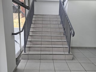 Edificio en Renta en zona 4 - Image 21