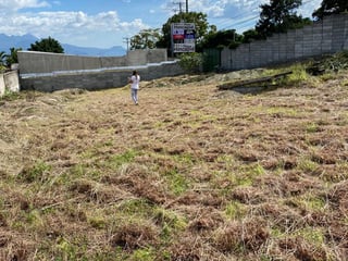Alquilo amplio terreno avenida hincapie zona 13 - 2