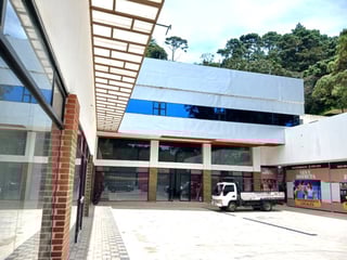 Local en Alquiler sobre Carretera a El Salvador - Image 2