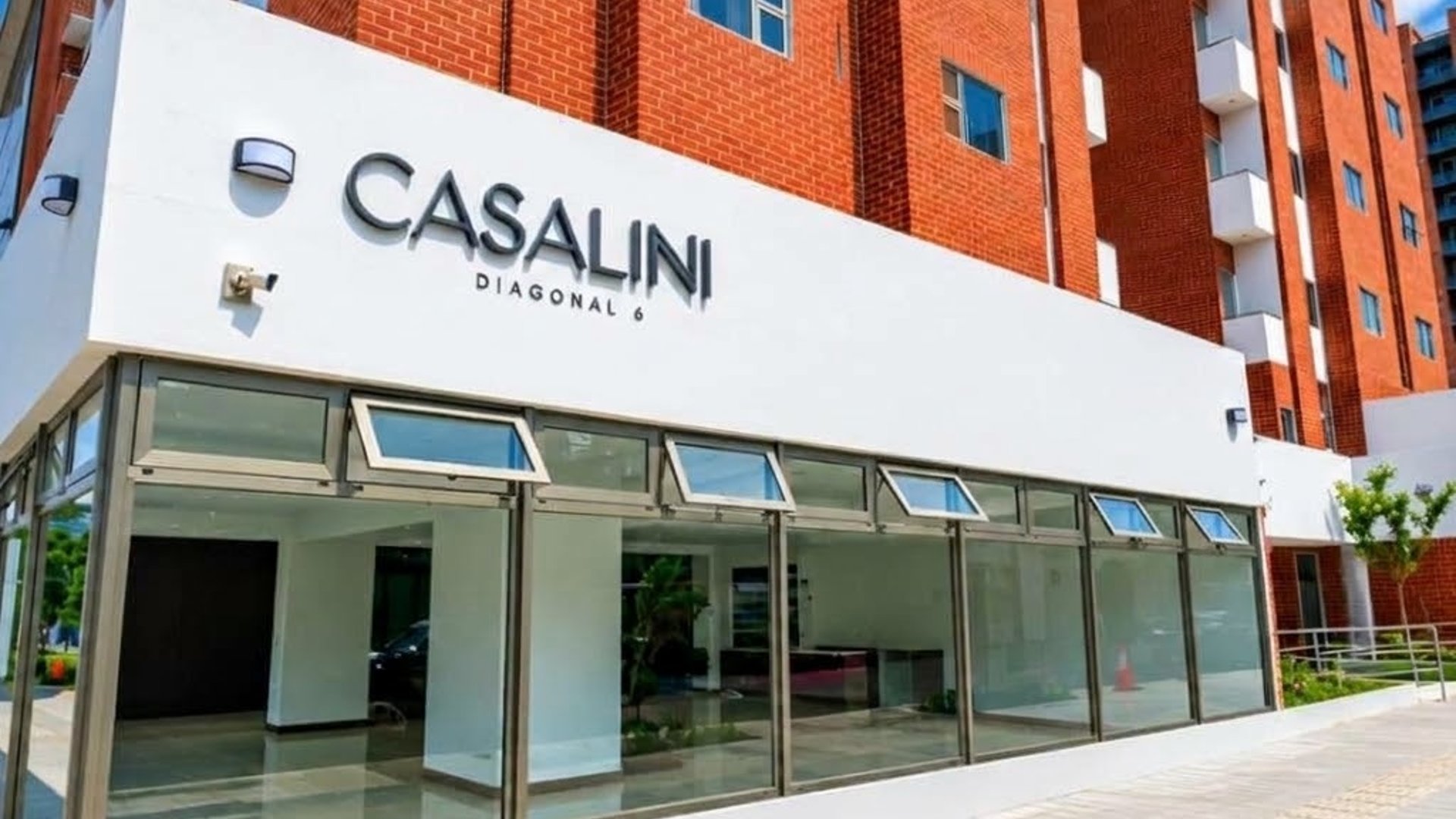 📍 APARTAMENTO EN RENTA –2 HAB + 3 BALCONES | CASALINI | ZONA 10