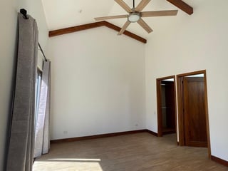 Exclusiva Casa en Club Residencial Los Franciscanos en Renta Antigua - 5