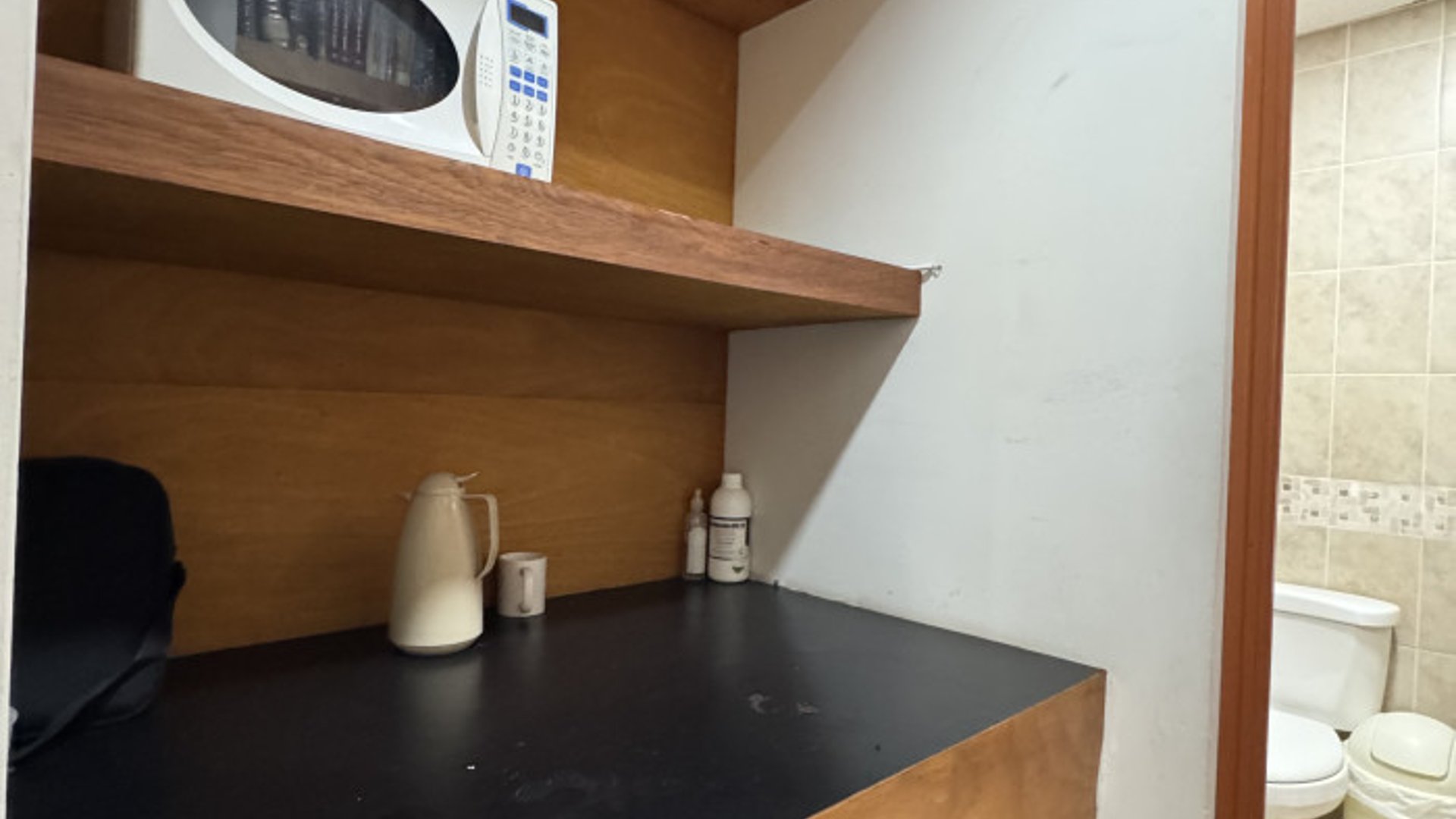 Oficina en Renta y venta Zona 15 Edificio Avante - Miniatura 6