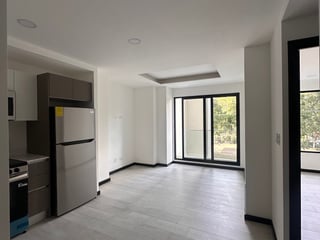 Apartamento de 1 habitación en renta zona 13 - 2