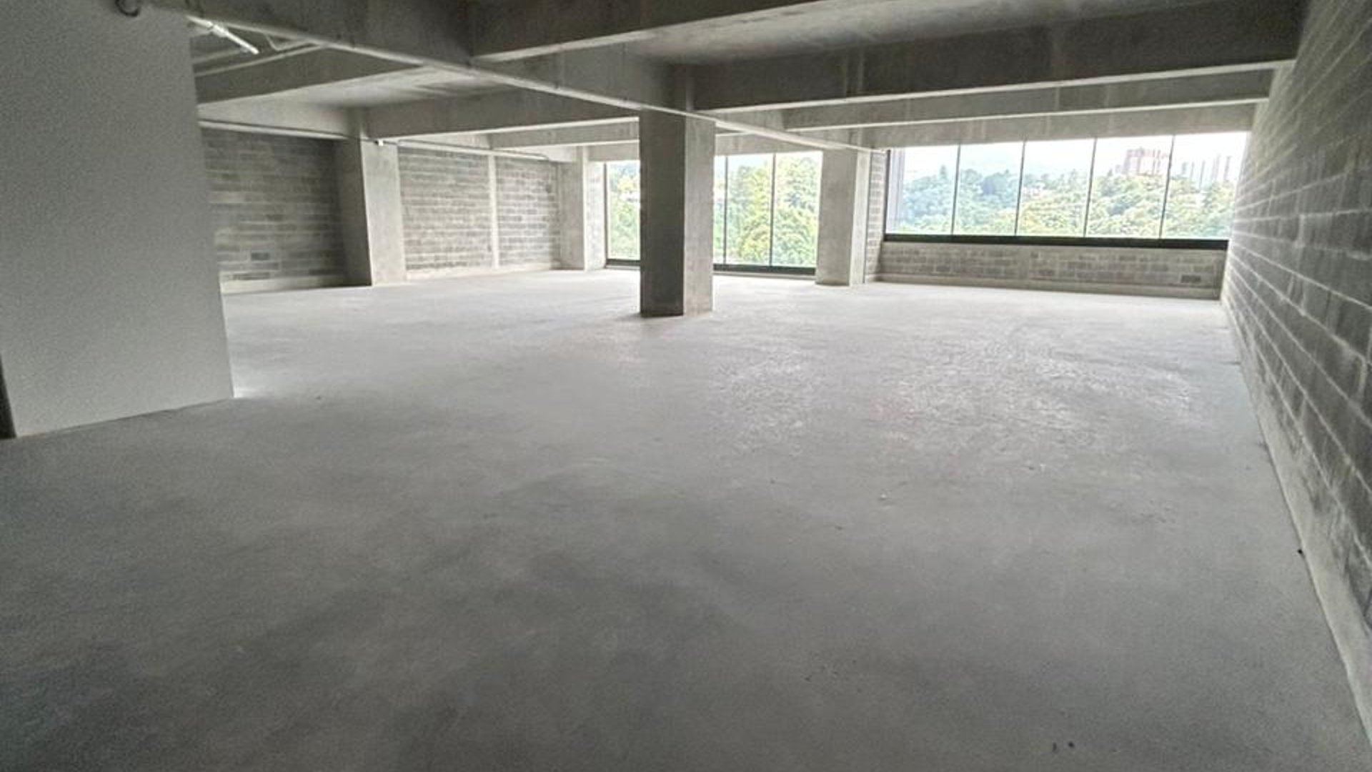 Alquilo Oficinas para Estrenar en Edificio Spazio zona 15