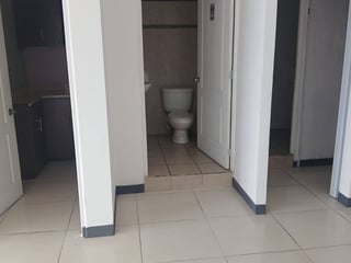 Oficina en renta en Zona Pradera zona 10  - 4