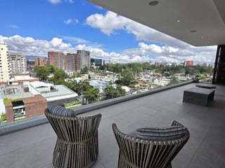 Lujoso Apartamento Amueblado en Tiffany Novena Zona 14 - 4