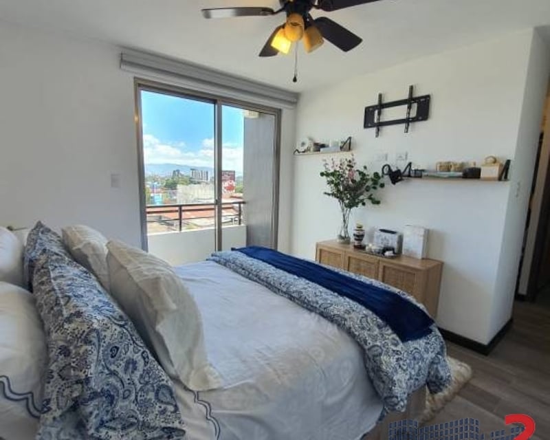 Apartamento en Venta, Zona 11 (V9965)
