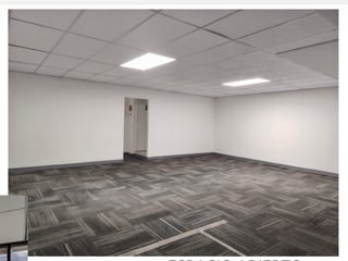OFICINA EN RENTA ZONA 10 ZONA VIVA 86 Mts2  $1,095.00 - 2