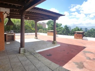 Casa en venta en San Lazaro para inversión Rentada - Image 12