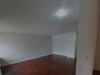 📍 APARTAMENTO EN RENTA – EDIFICIO VISTA VERDE | ZONA 10, DIAGONAL 6 - Image 5