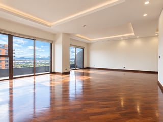EXCLUSIVO PENTHOUSE EN VENTA O RENTA – ZONA 10 - 2