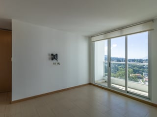 Vendo Apartamento en Edificio Condado La Villa, Zona 14 - Image 15