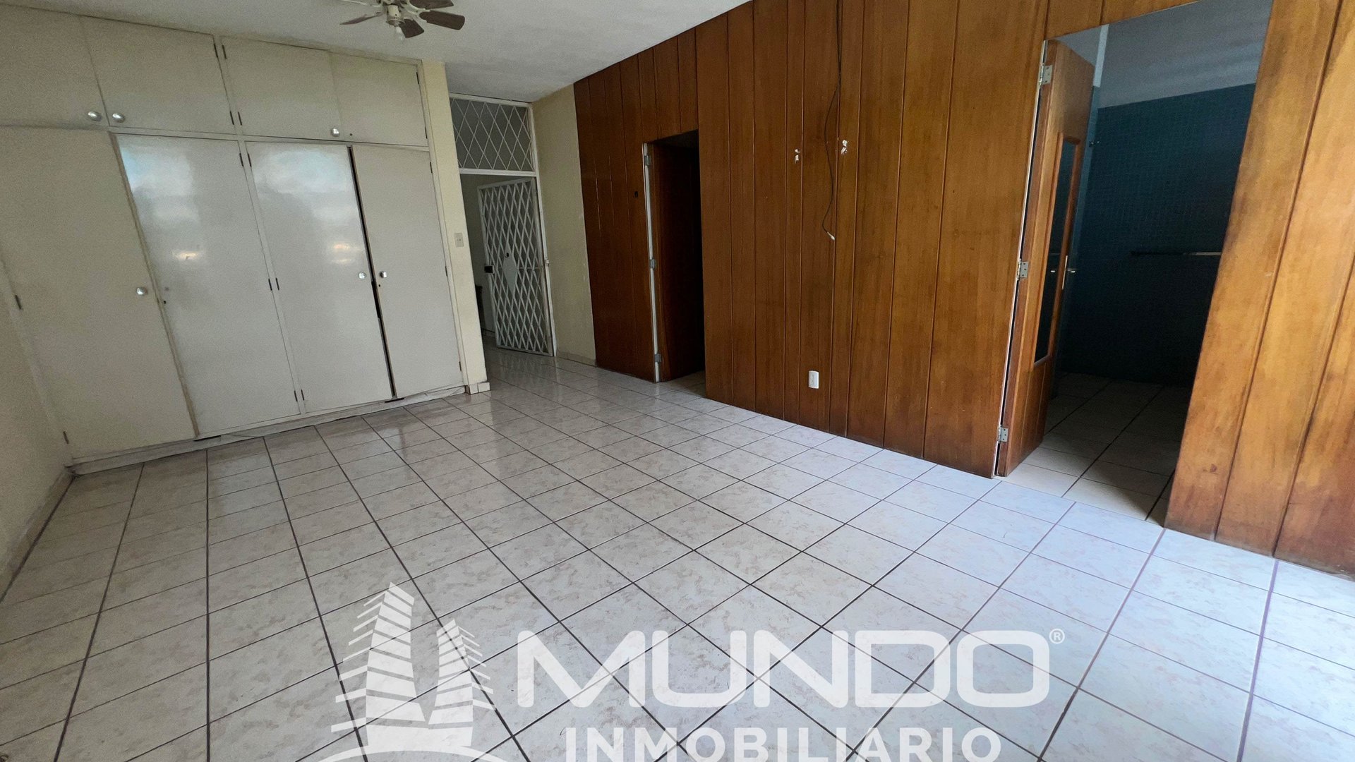 CASA IDEAL PARA OFICINAS EN RENTA ZONA 10 - Miniatura 11