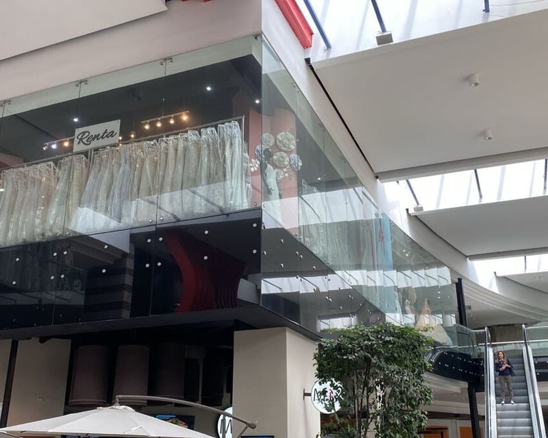 Local en Venta para Inversion Design Center zona 10