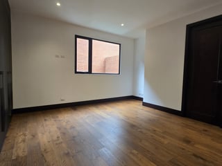 Apartamento de Lujo con Jardin en venta en la zona 14 - Image 17