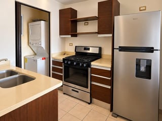 📍 APARTAMENTO EN RENTA – 2 HABITACIONES | EDIFICIO LA VISTA | ZONA 16 - 5