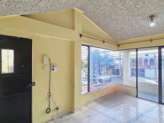 Casa en Venta San Cristóbal con Dos Locales Comerciales - Image 22